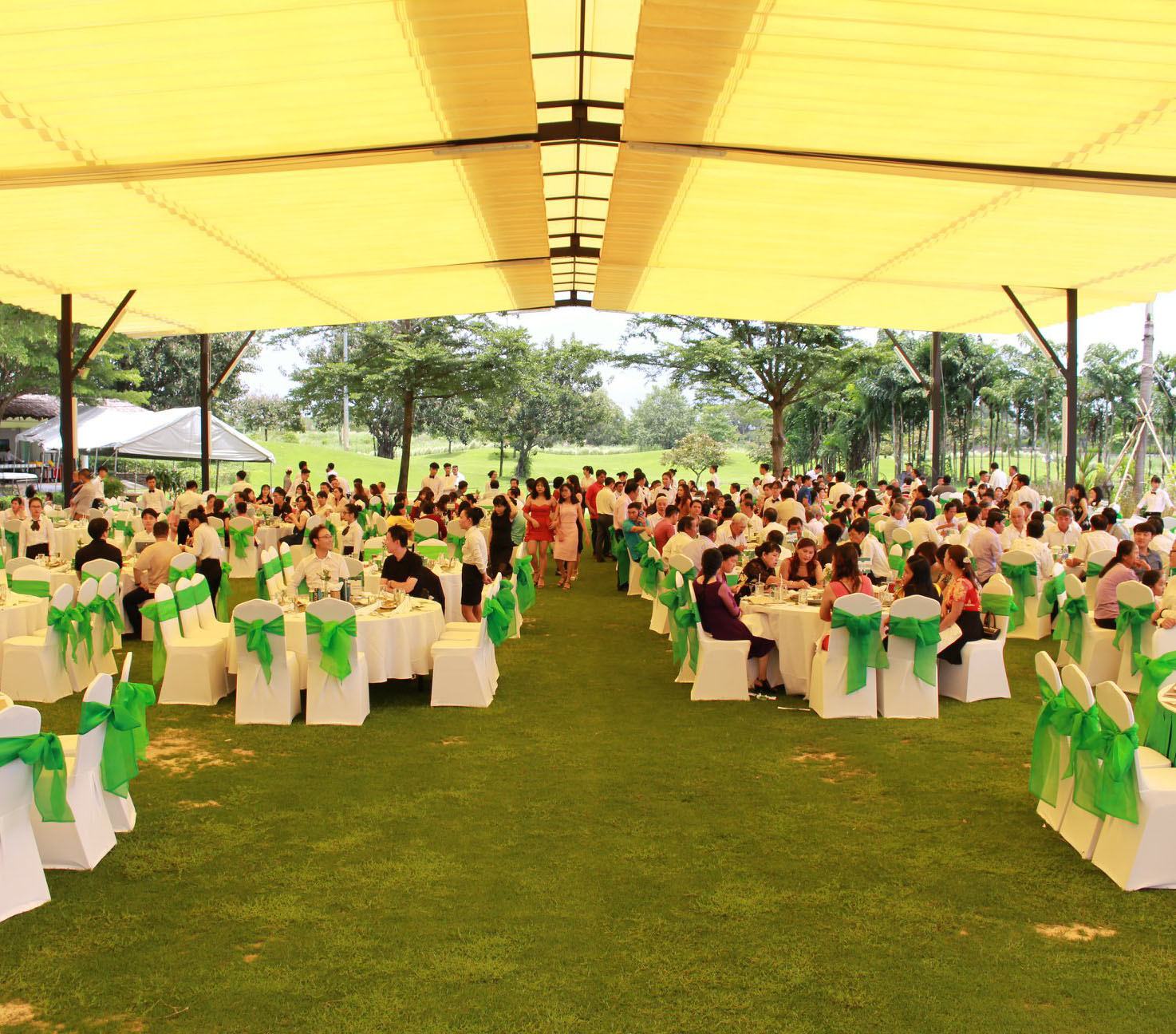 EVENTS & OUTDOOR FUNCTION LAWN
