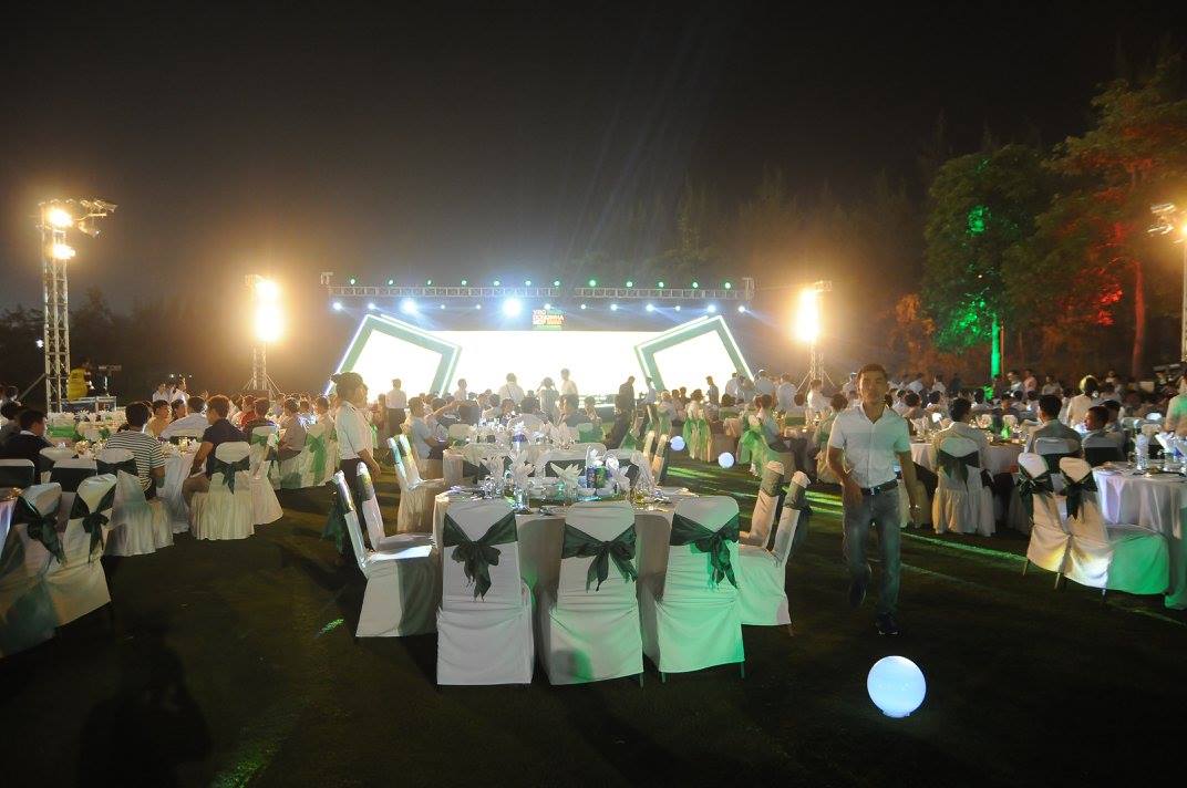 EVENTS & OUTDOOR FUNCTION LAWN