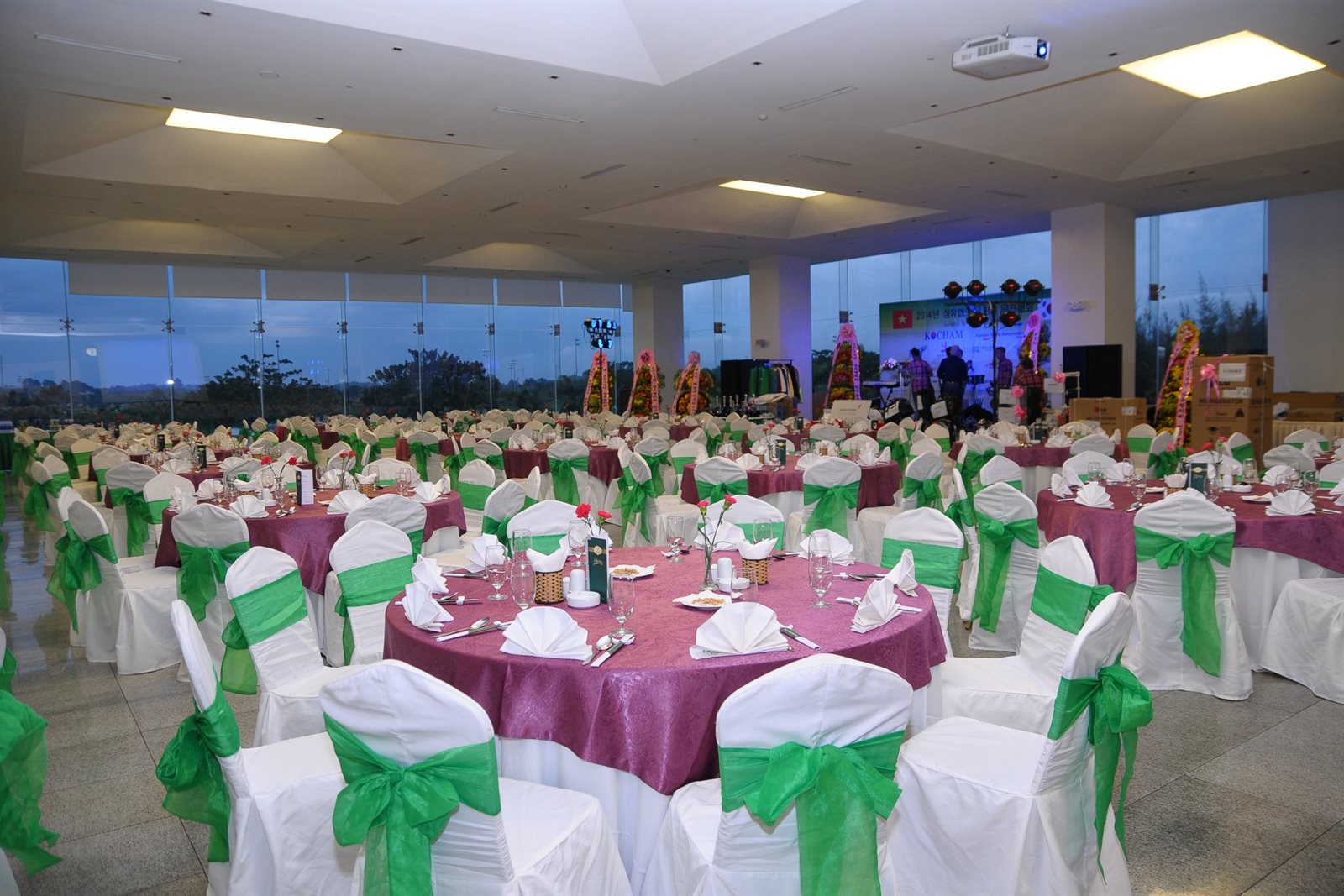 Kocham Business Conference — Gala Dinner Over 30 Tables at Luna Ballroom