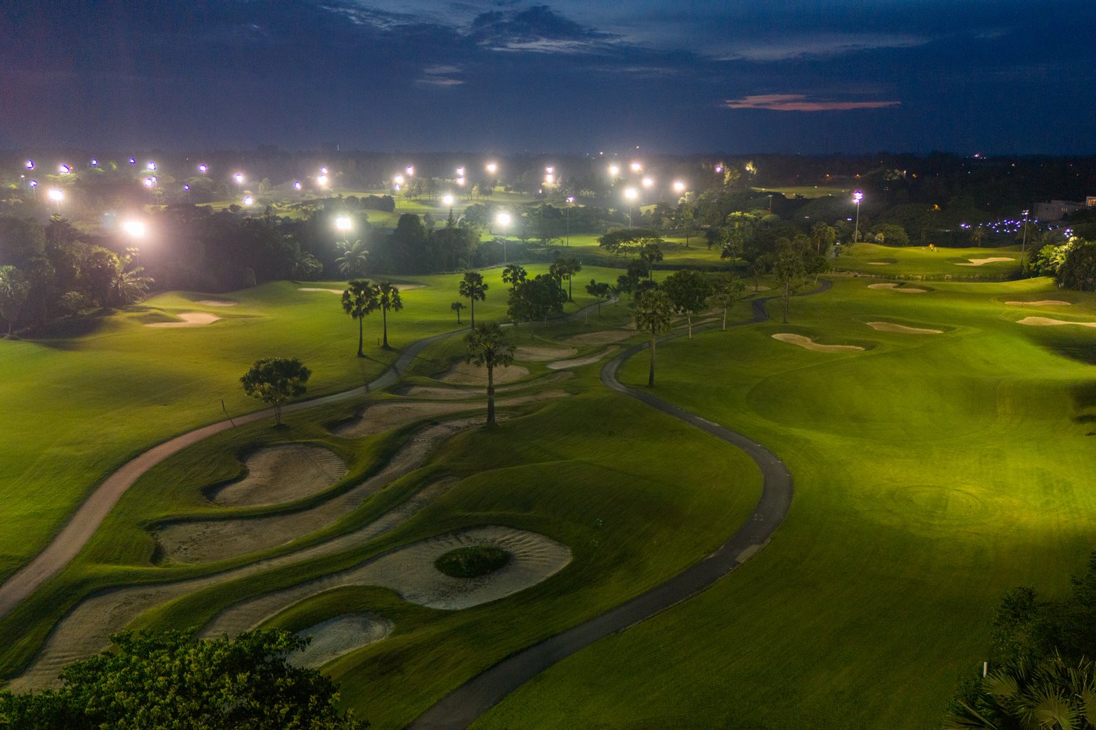 Twilight — Tee Off After 1:40 PM During the Week, Price Only 1,950,000 VND